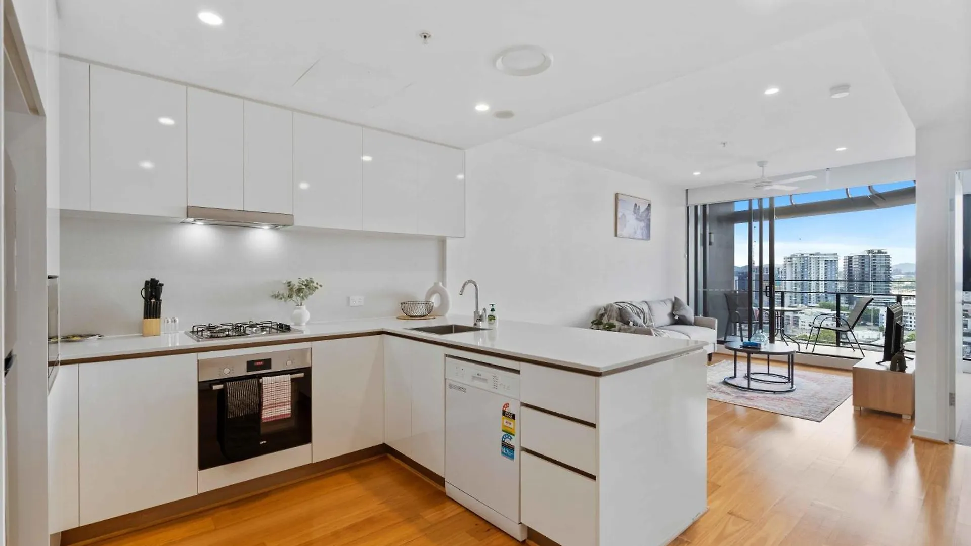 דירה בריסביין Homely 1-Bedroom With Parking And Wifi אוסטרליה