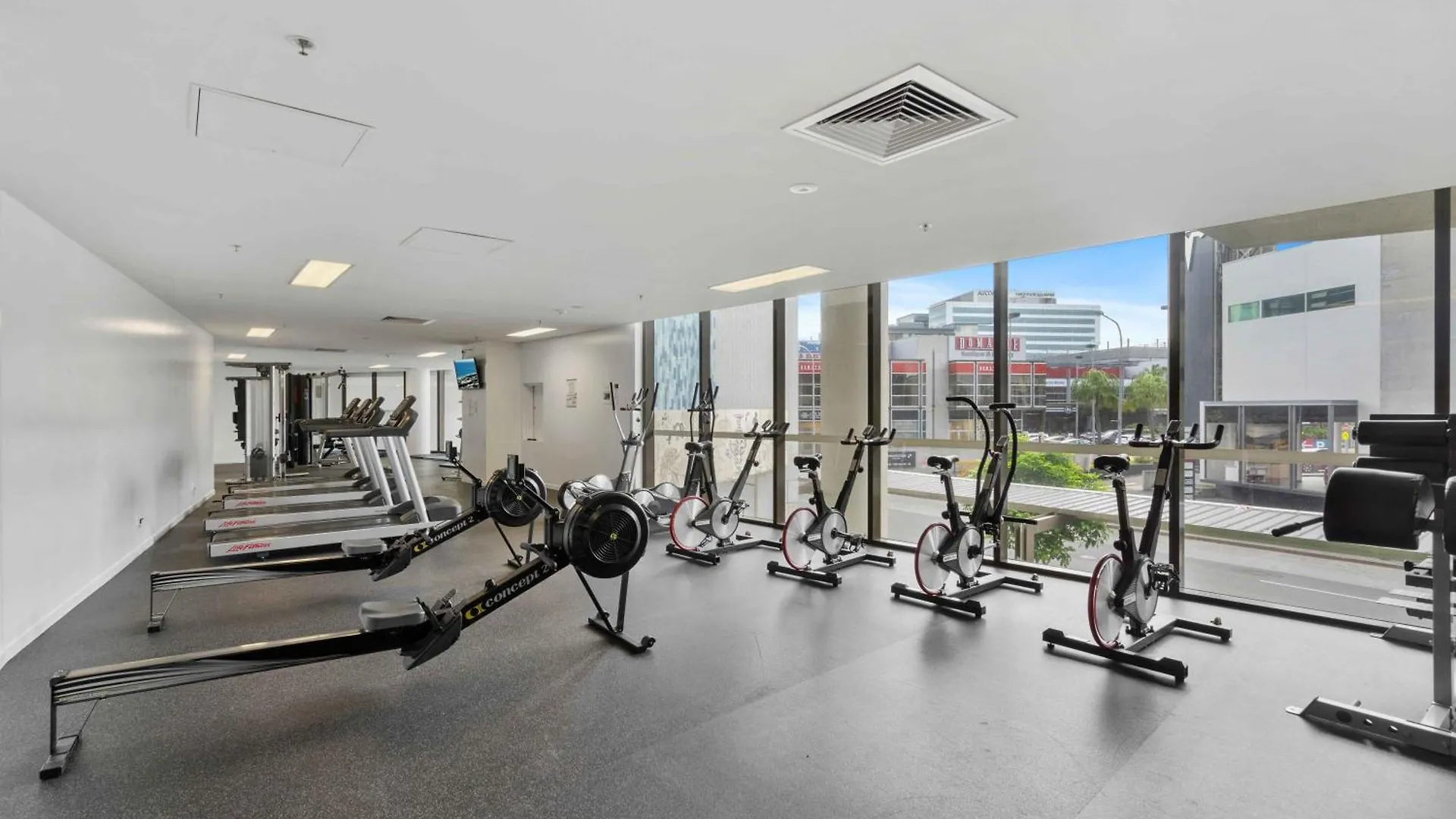 דירה בריסביין Homely 1-Bedroom With Parking And Wifi